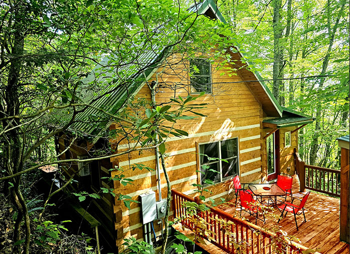 Aquone Log Cabin Rentals 